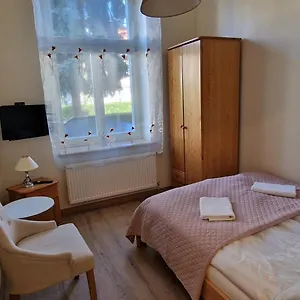 Roza Nocleg ze śniadaniem